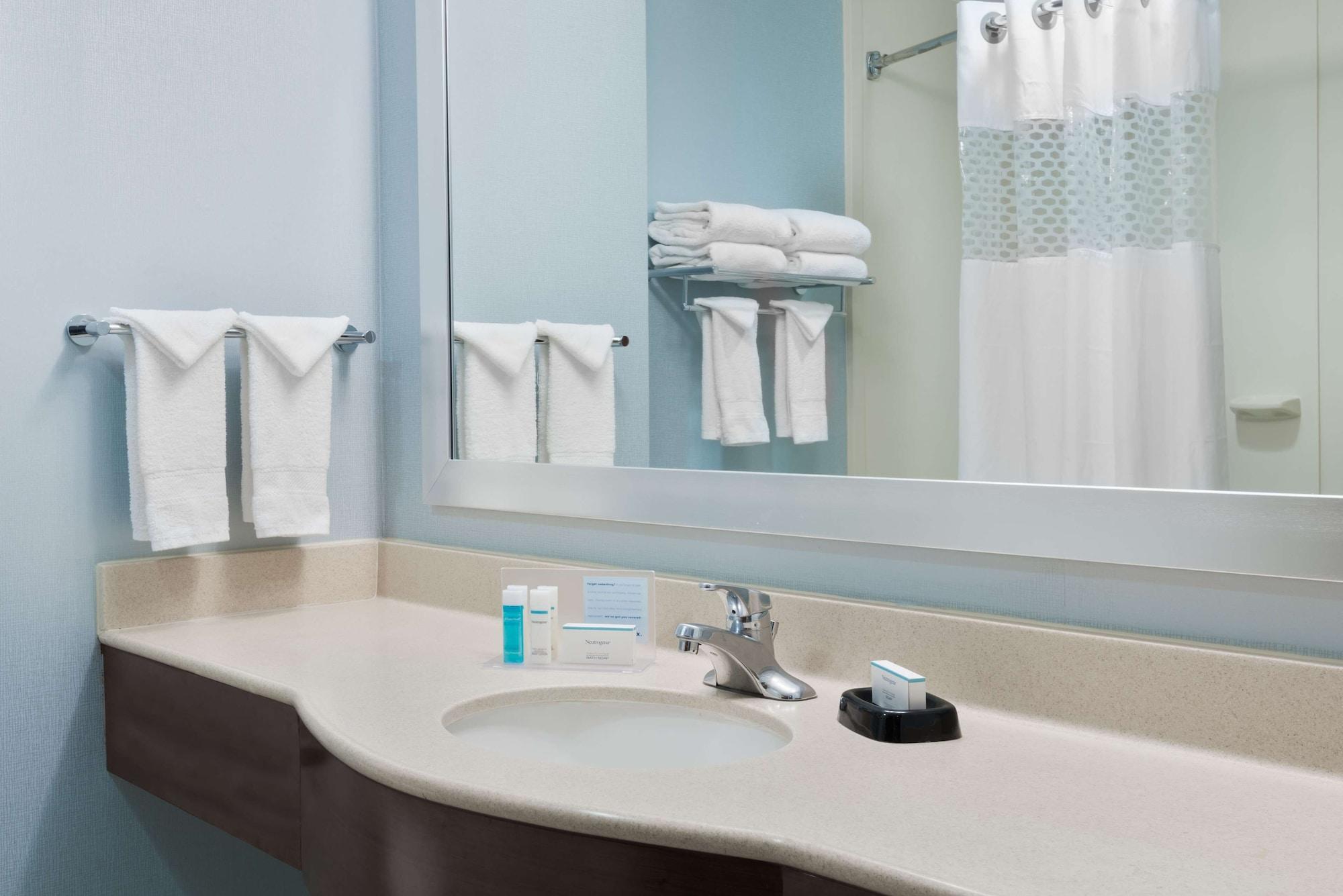 Hampton Inn Boston Bedford Burlington Billerica Bagian luar foto