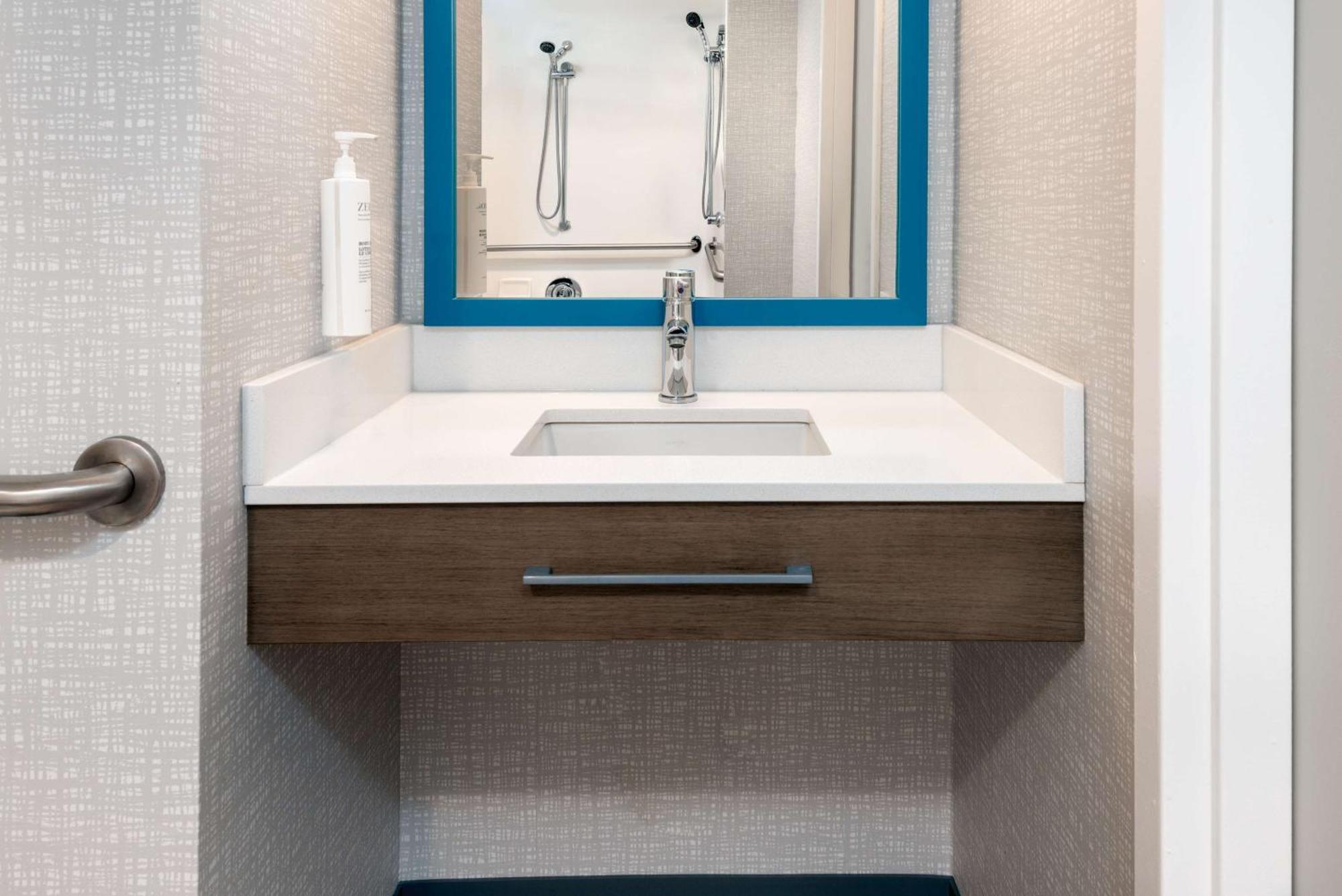 Hampton Inn Boston Bedford Burlington Billerica Bagian luar foto