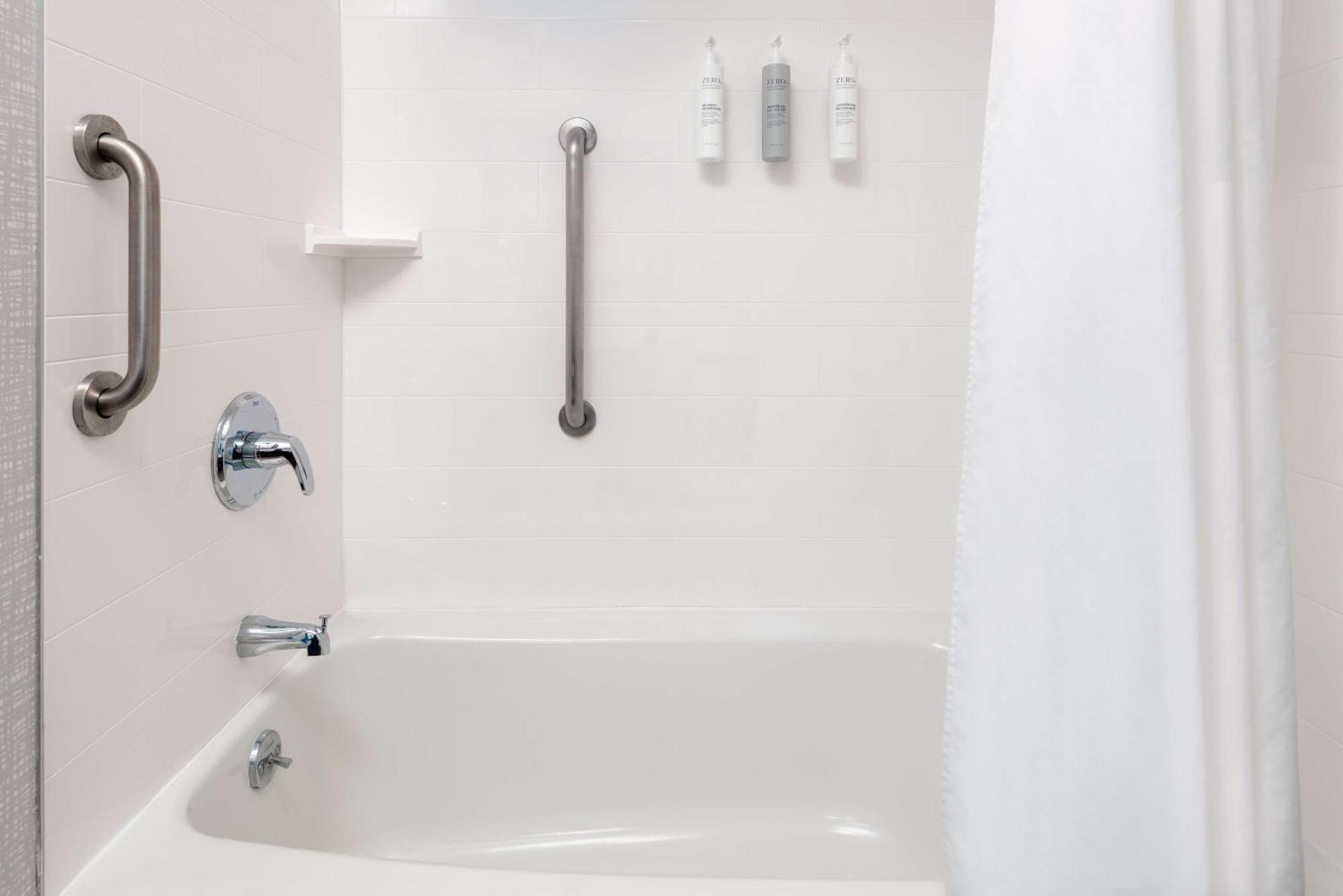 Hampton Inn Boston Bedford Burlington Billerica Bagian luar foto