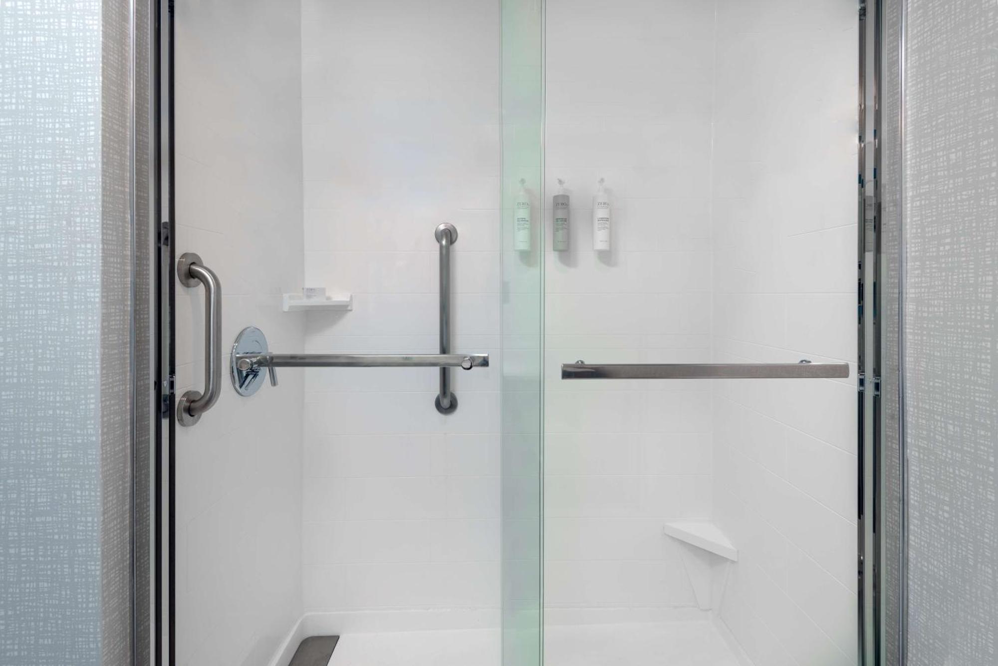 Hampton Inn Boston Bedford Burlington Billerica Bagian luar foto